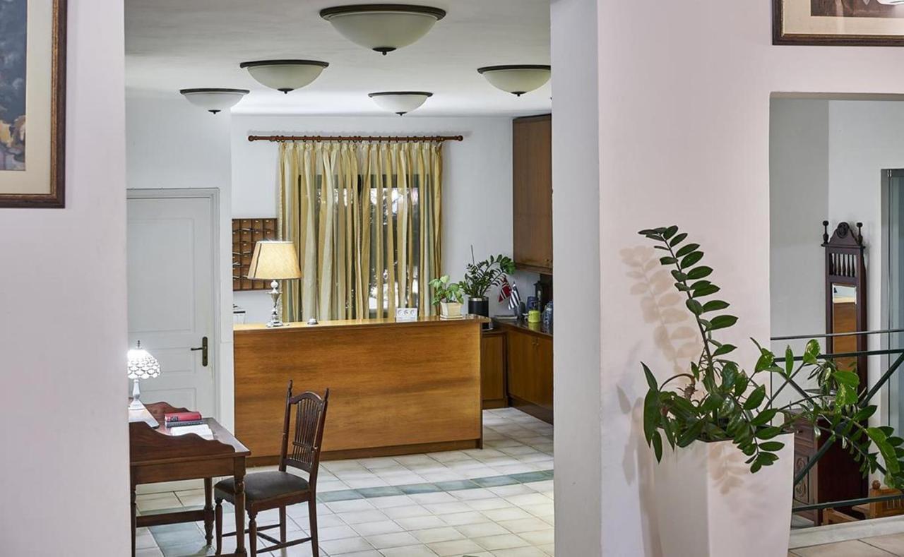 Eva Suites & Apartments Agia Marina  ภายนอก รูปภาพ