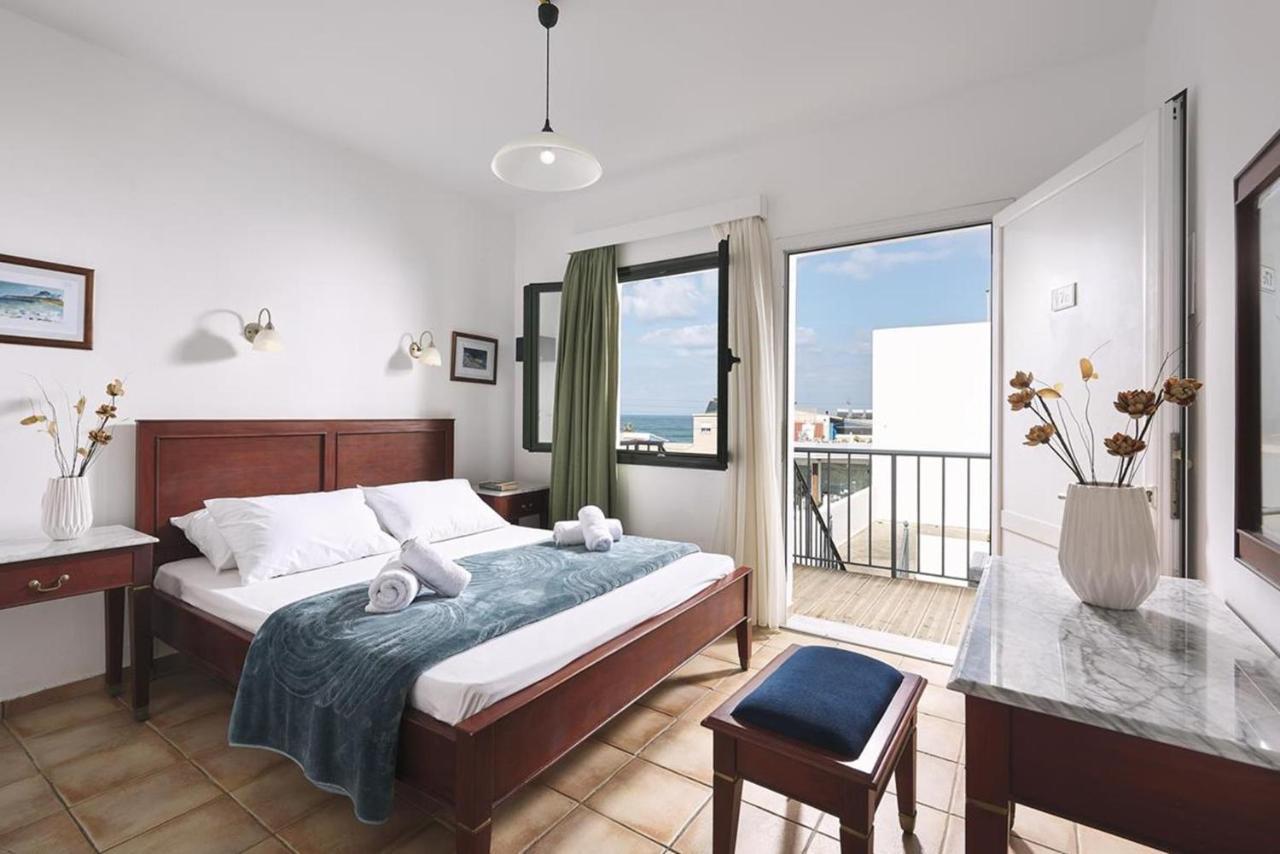 Eva Suites & Apartments Agia Marina  ภายนอก รูปภาพ
