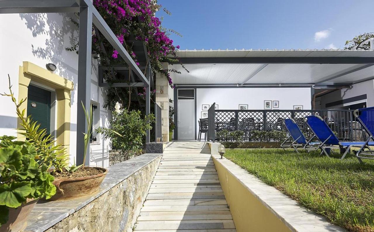Eva Suites & Apartments Agia Marina  ภายนอก รูปภาพ