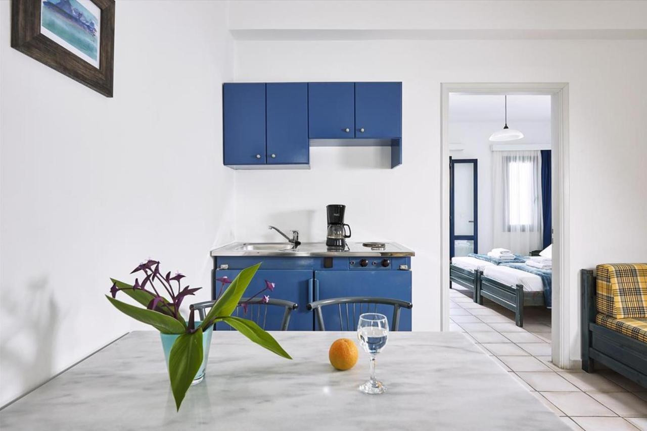 Eva Suites & Apartments Agia Marina  ภายนอก รูปภาพ